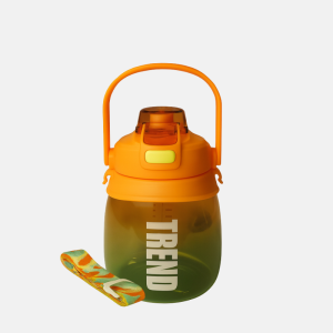 GOURDE PLASTIQUE 1.1L   TREND